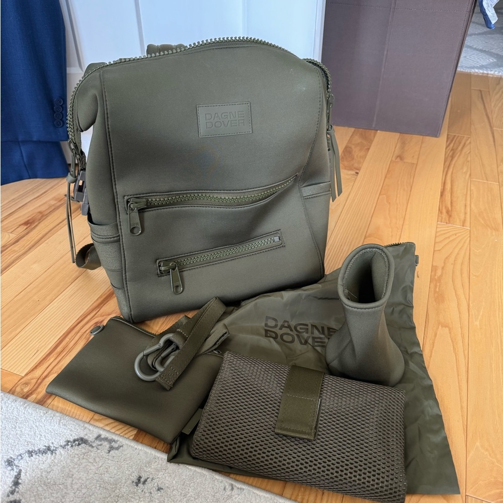 Dagne Dover Medium Moss Green Diaper Bag Set